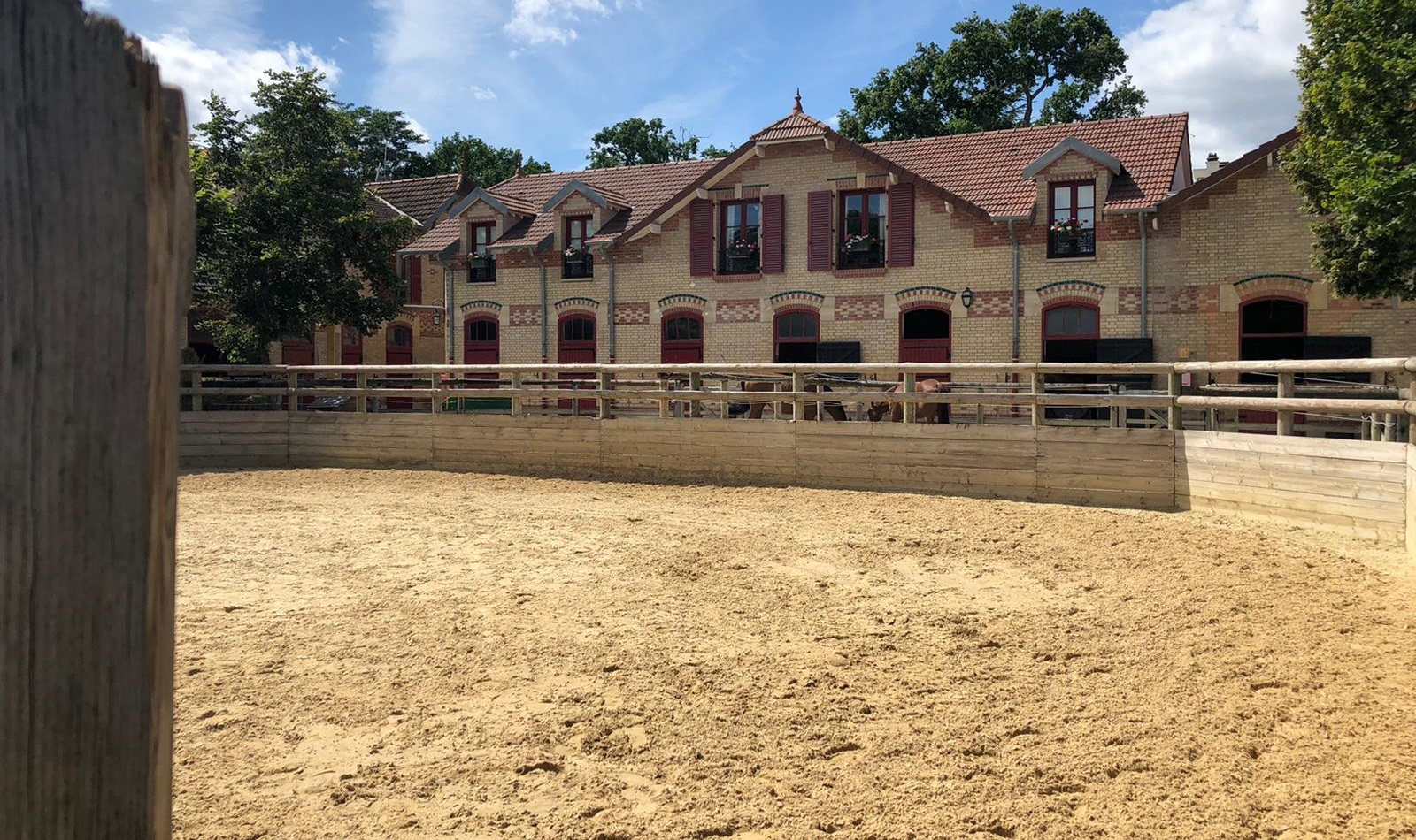 ecurie à maison laffitte